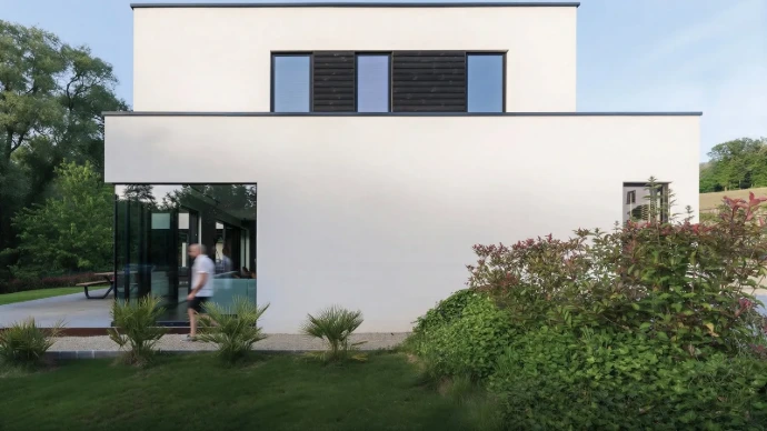photo façade arrièrevilla crépi blanc